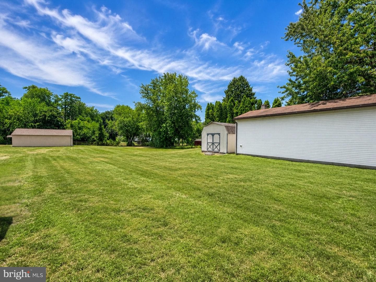 402 Noble Street photo 39