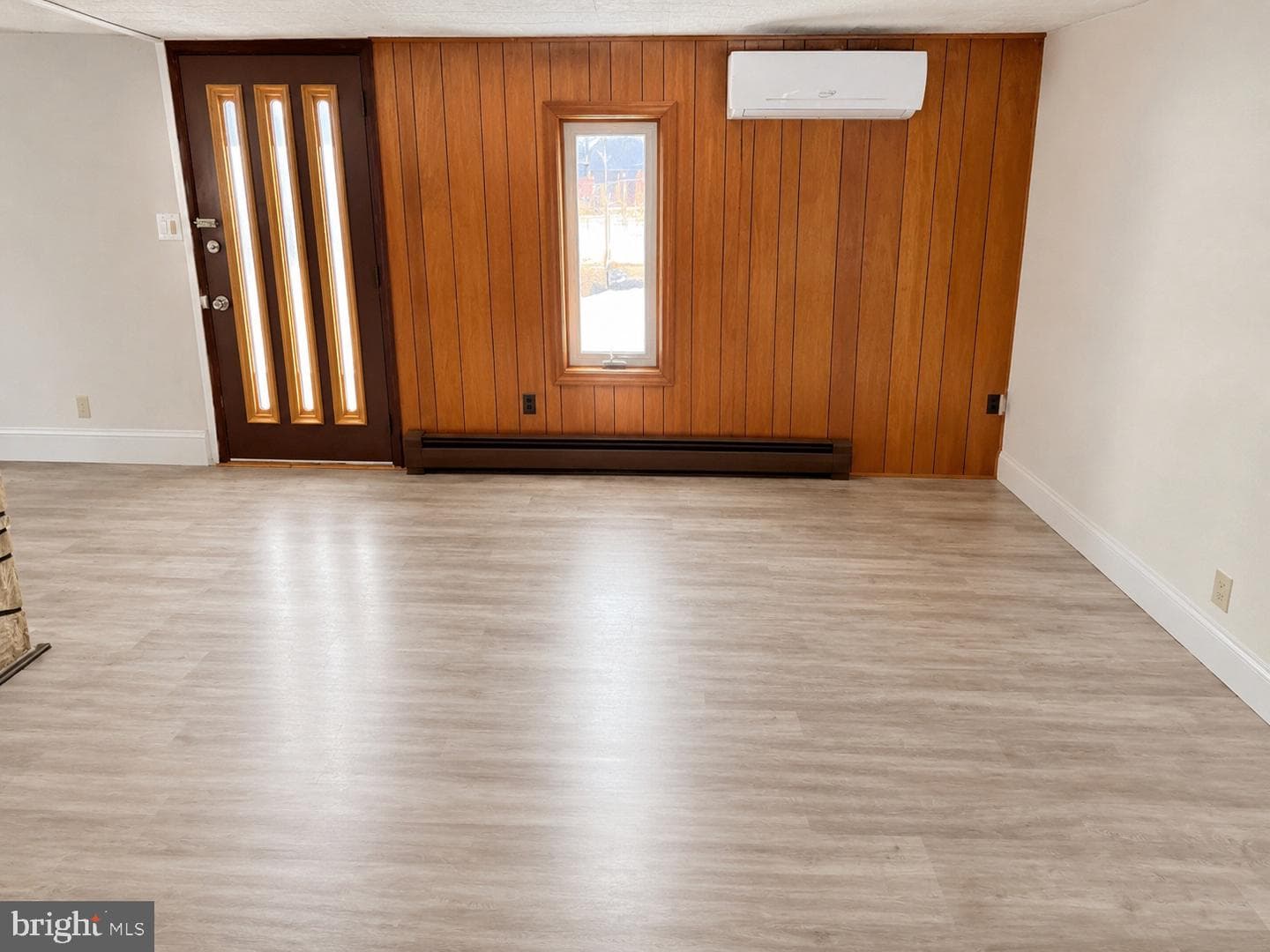 402 Noble Street photo 5