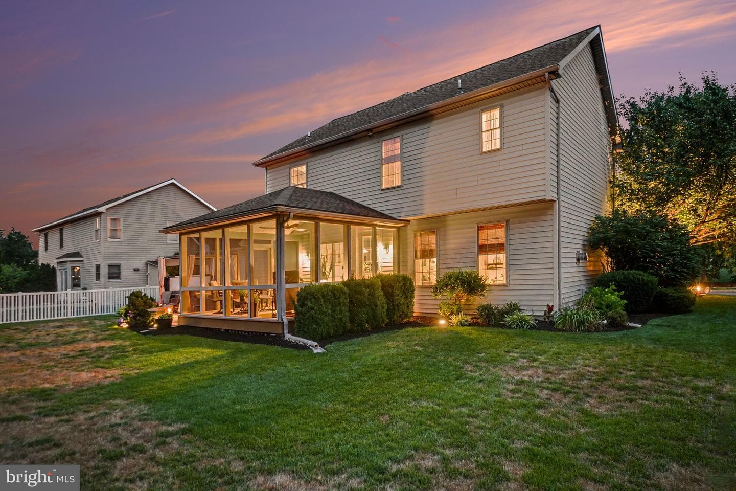 685 E Spruce Street photo 38