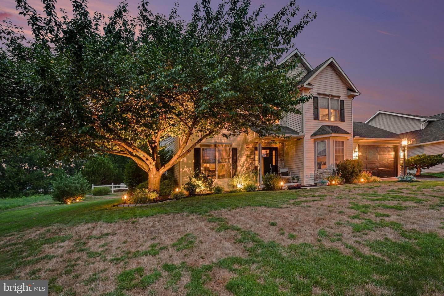 685 E Spruce Street photo 39