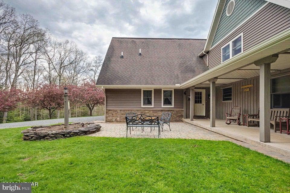 2270 Pine Tree Road photo 12