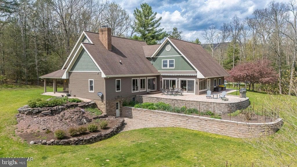 2270 Pine Tree Road, Hughesville