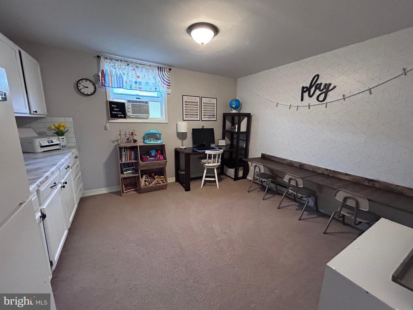 2424 N Hills Dr photo 23