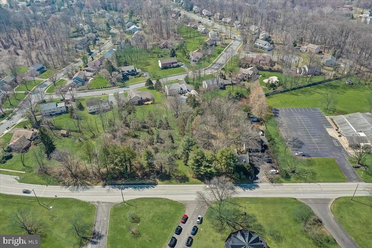 1525 Limekiln Pike photo 50