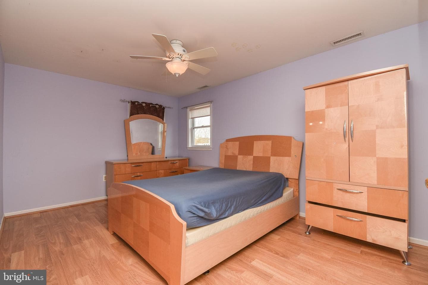 87 Chestnut Lane photo 22