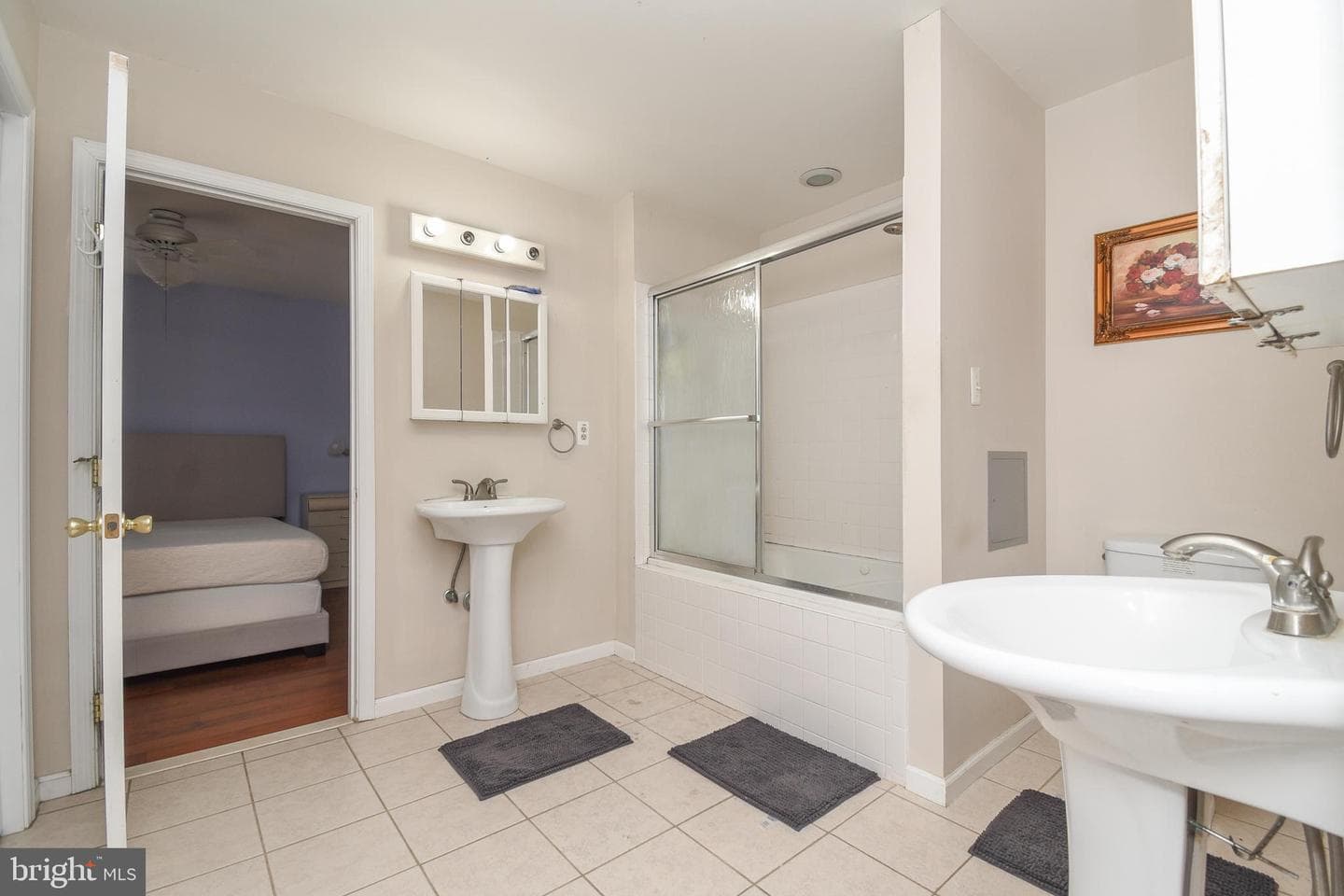 87 Chestnut Lane photo 24