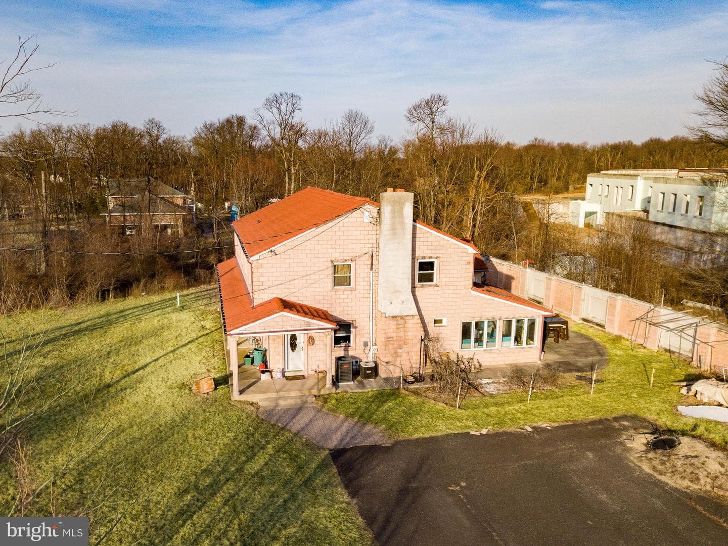 87 Chestnut Lane photo 33