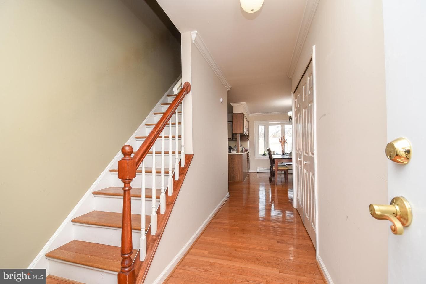 87 Chestnut Lane photo 8
