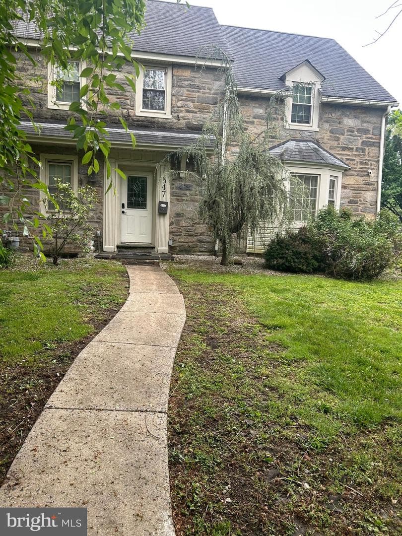 547 Baeder Road, Jenkintown