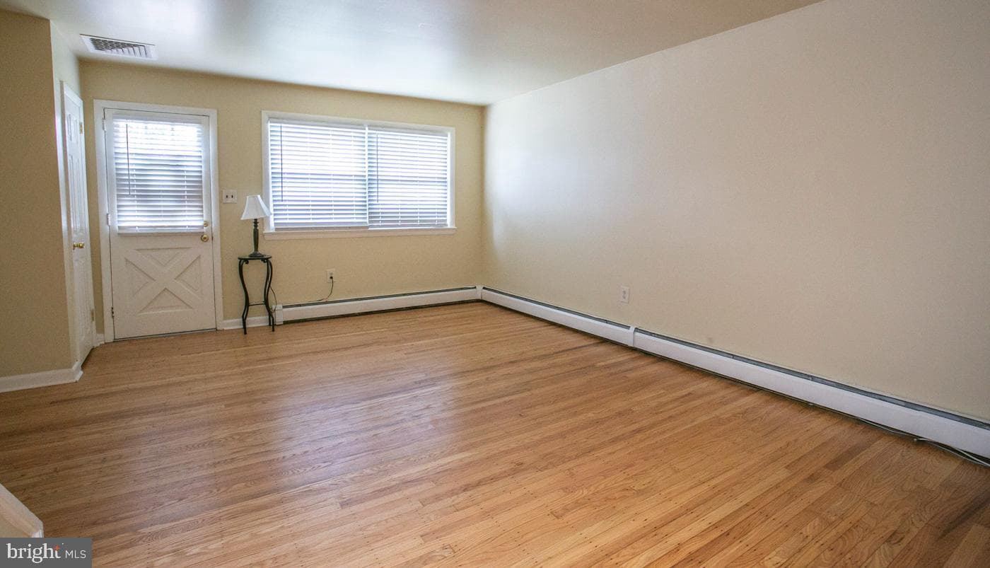 1408 Butler Pike photo 18