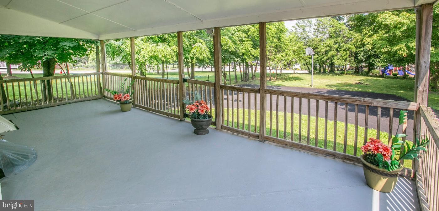 1408 Butler Pike photo 51