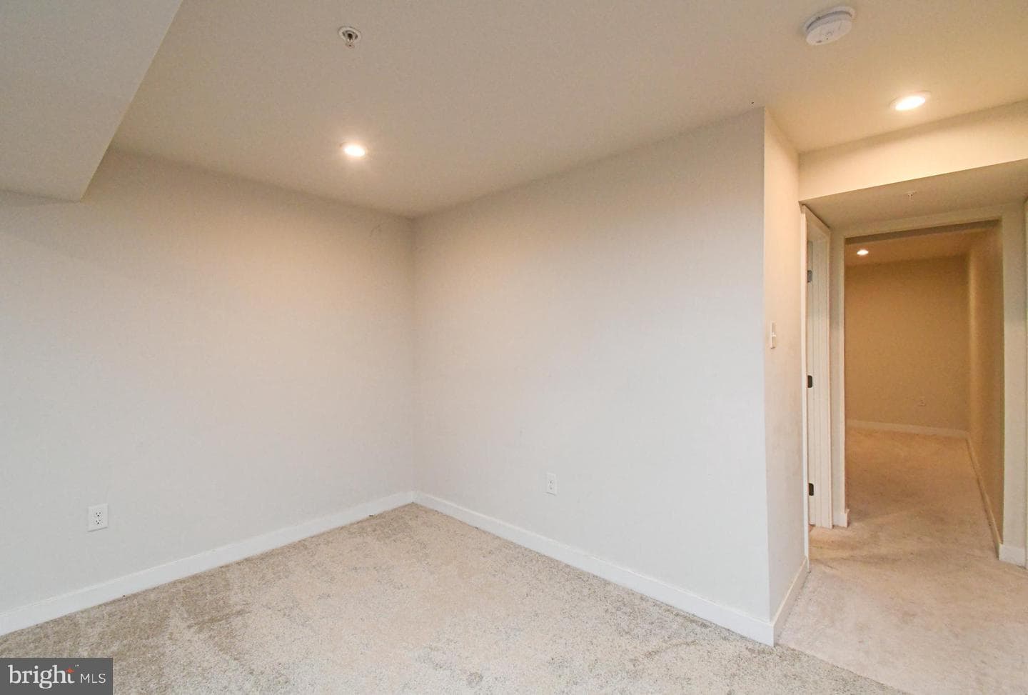 8043 Milltown Circle photo 51