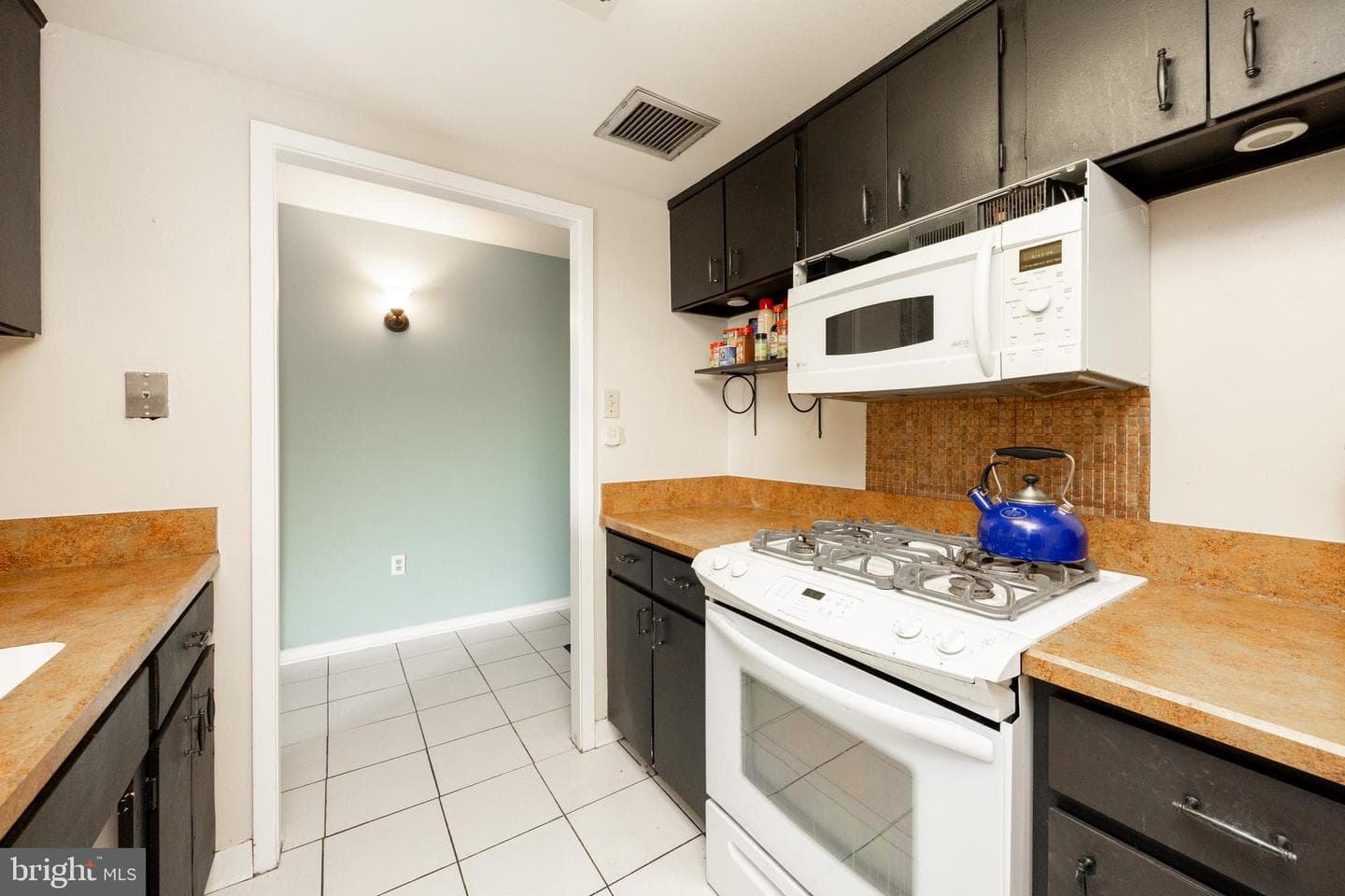 309 Florence Avenue #420-N photo 7