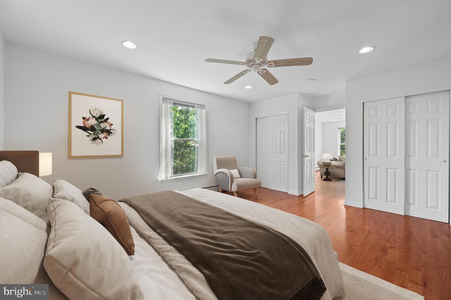 38 S Grange Avenue photo 18