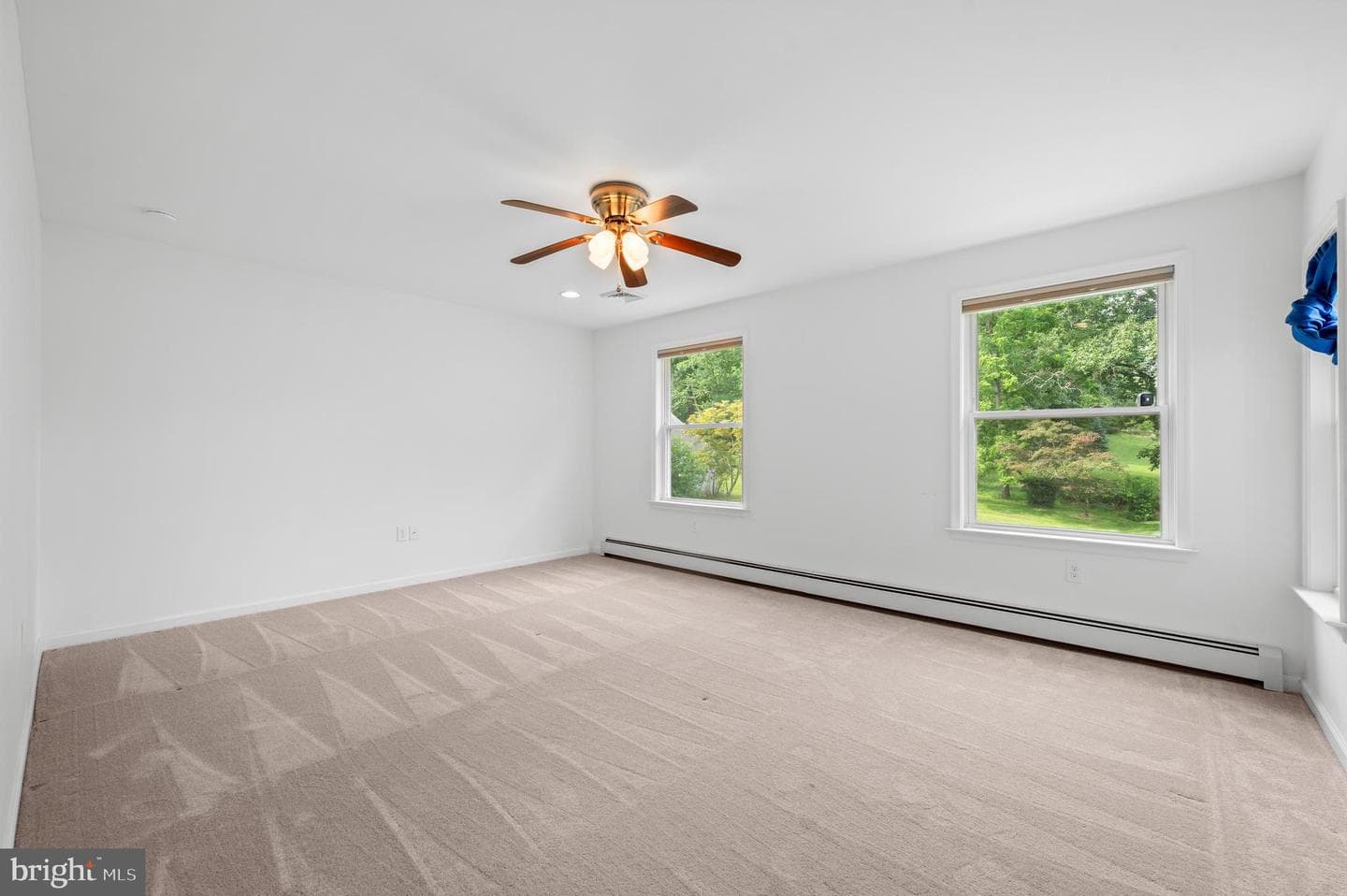38 S Grange Avenue photo 33