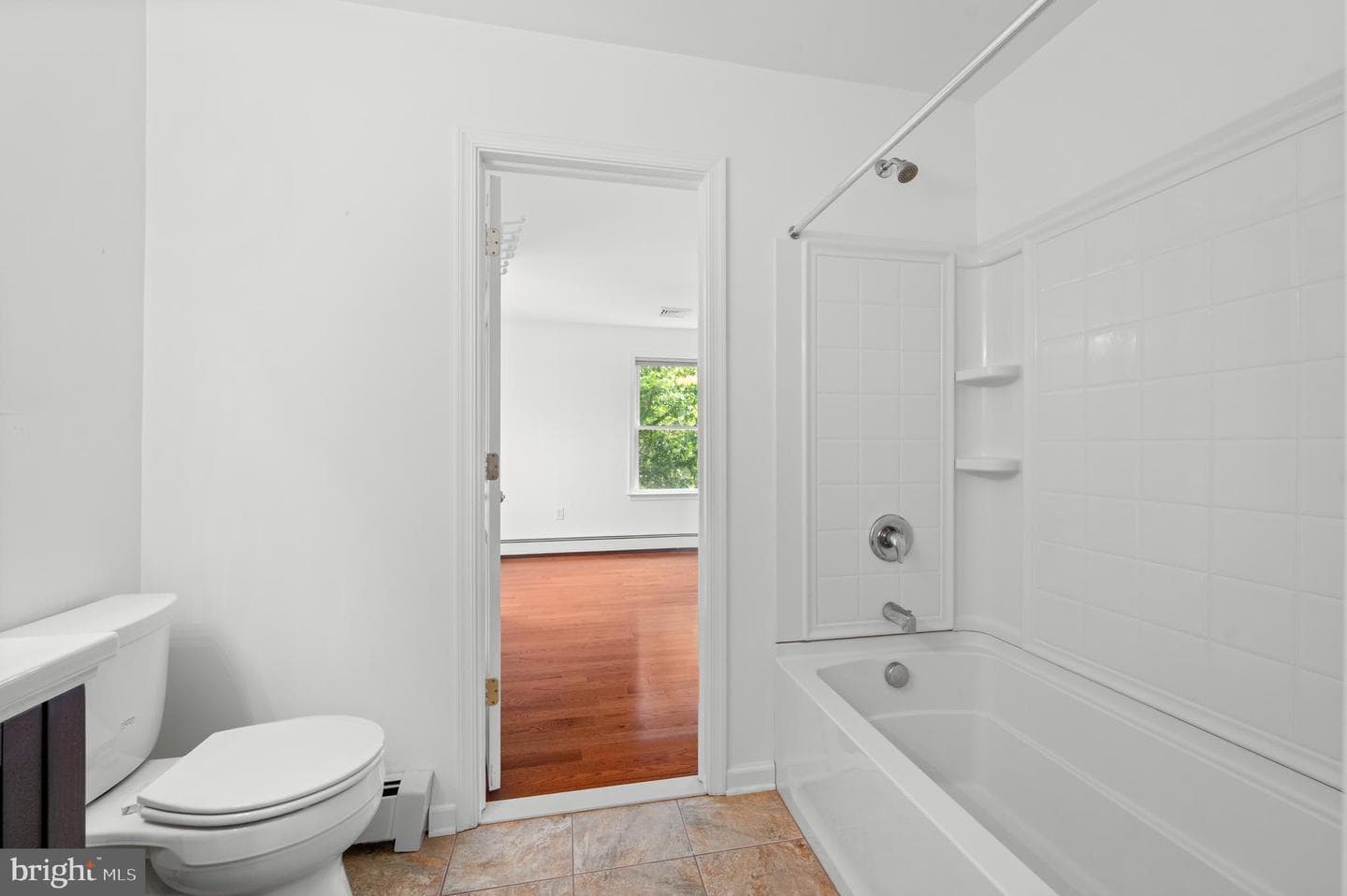 38 S Grange Avenue photo 36