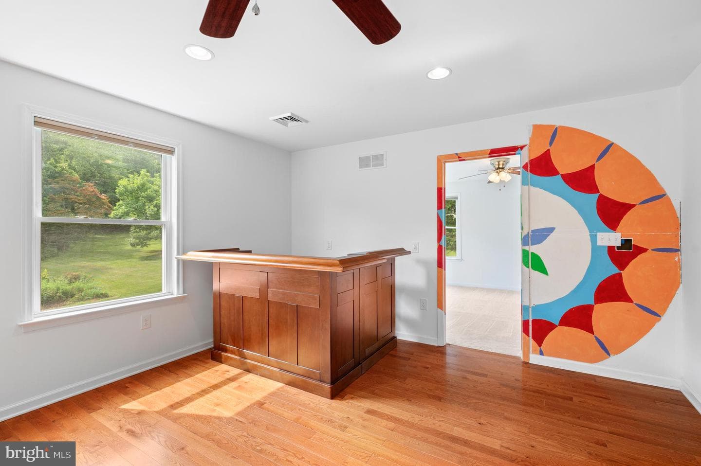38 S Grange Avenue photo 44