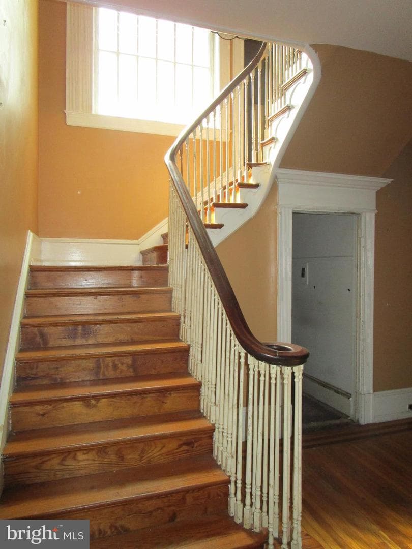1326 Markley Street photo 7