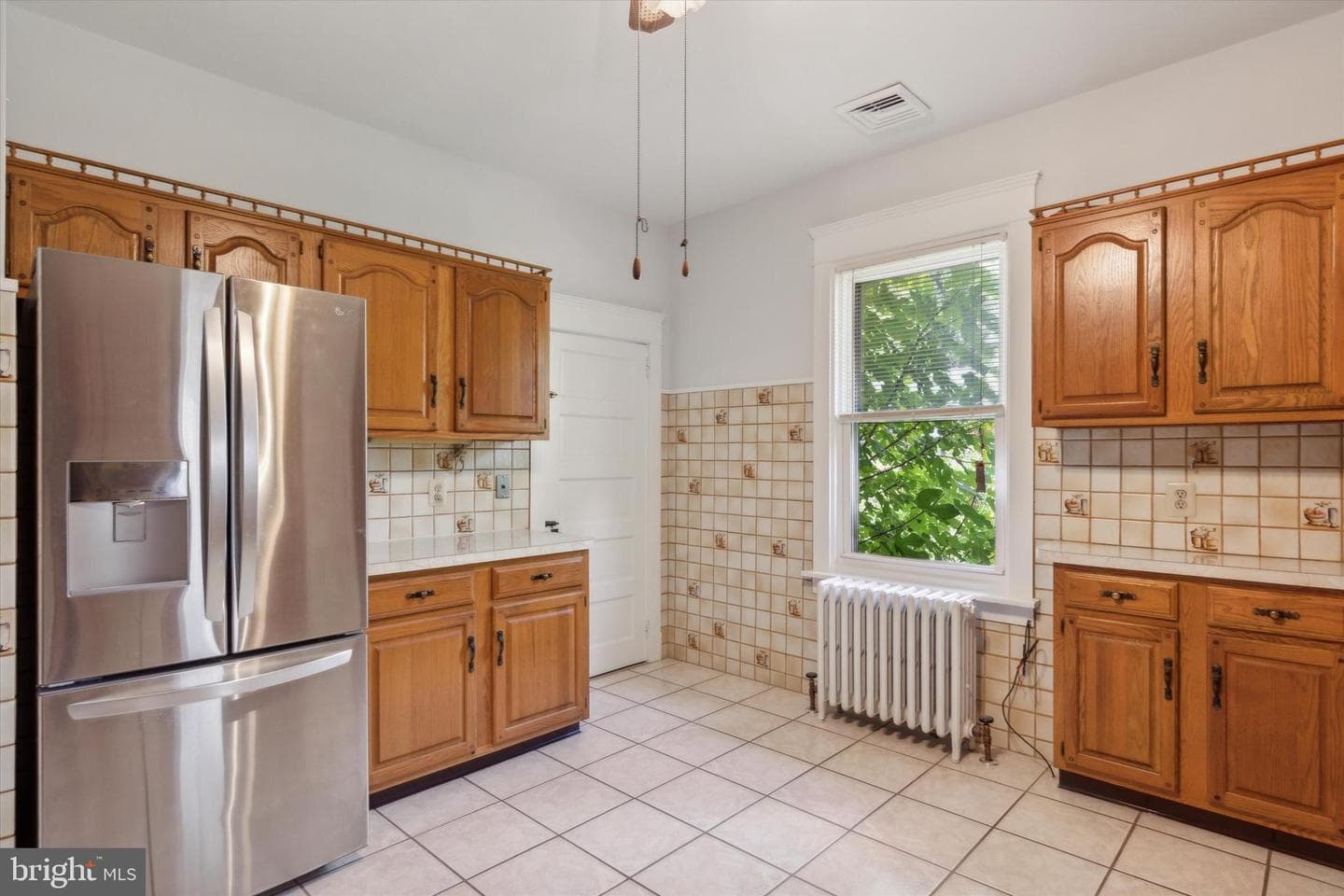 28 Grove Avenue photo 14