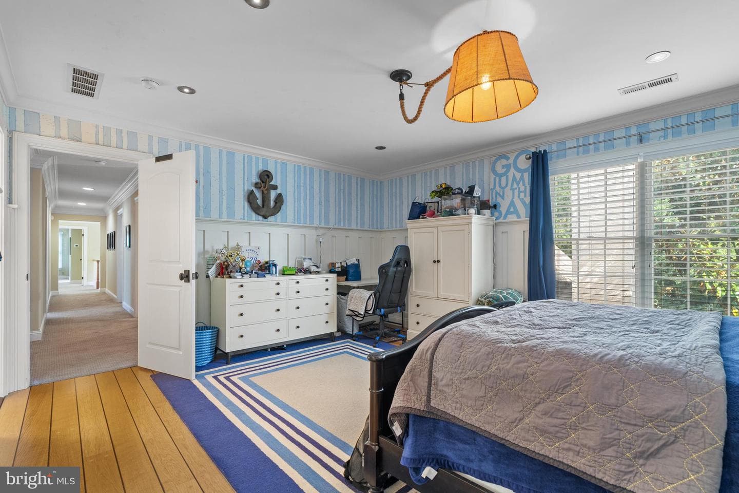 901 Ashbourne Way photo 34