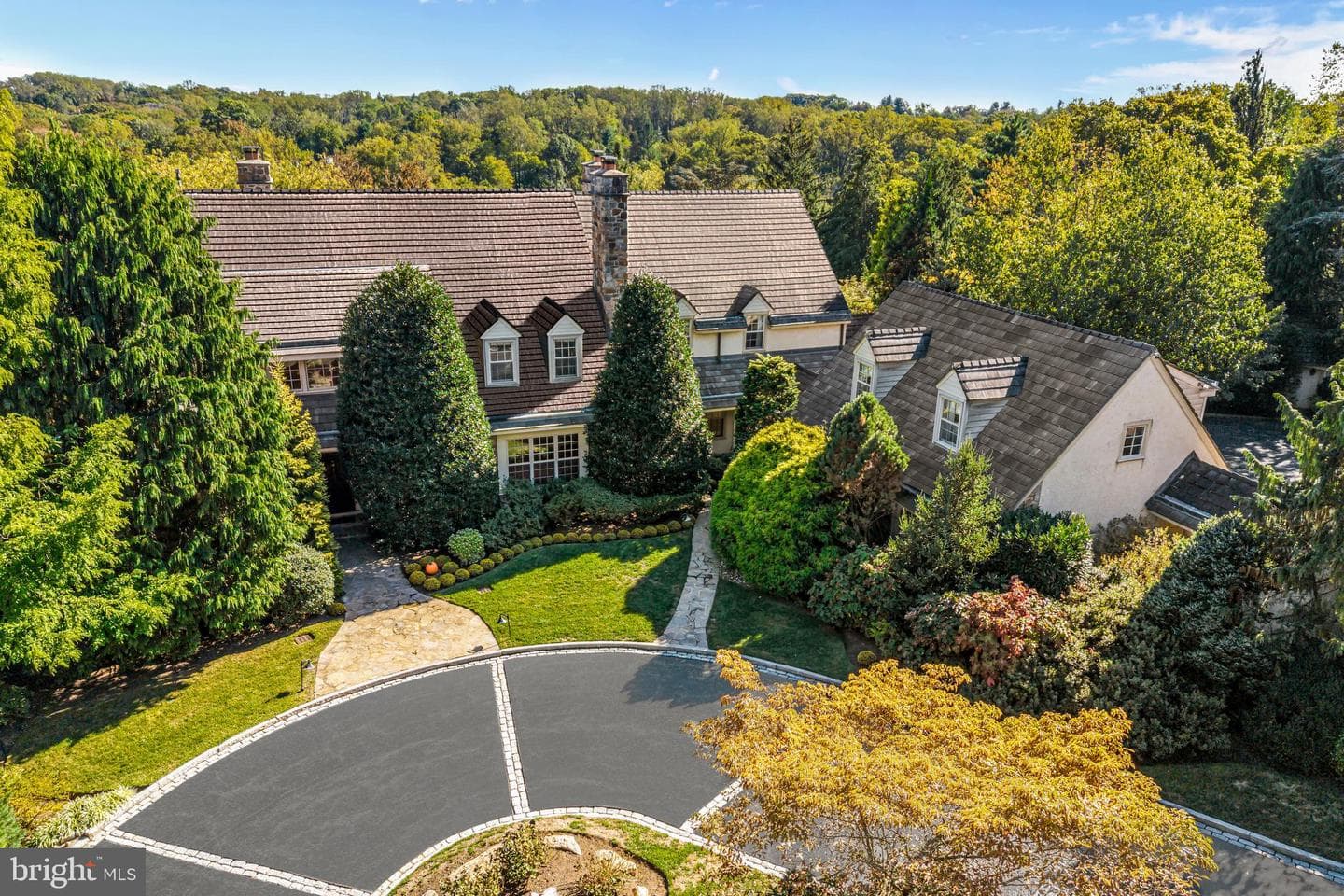 1225 Country Club Road photo 2