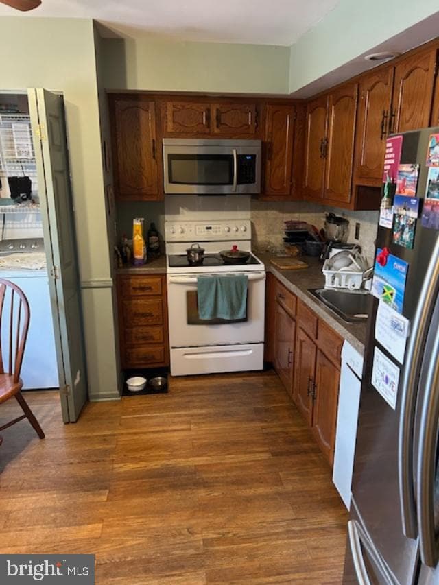 108 Brookwood Drive photo 4