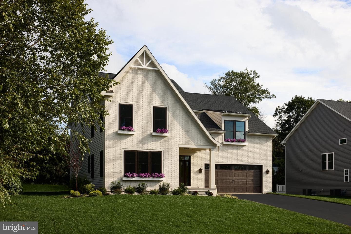418 Glenway Road photo 2