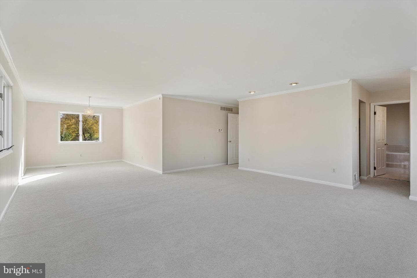 1377 Tanglewood Drive photo 16