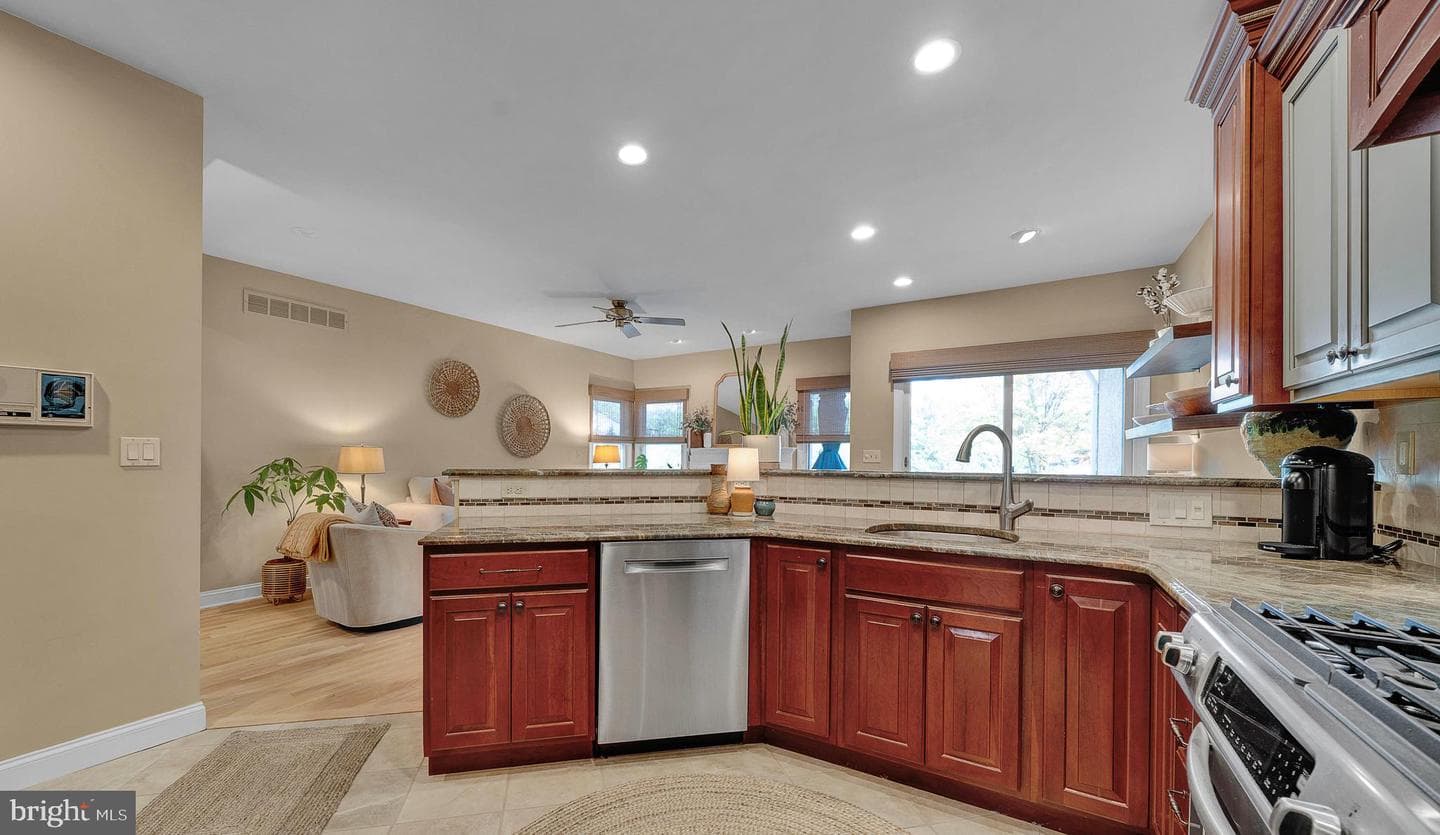 145 Sawgrass Drive photo 19