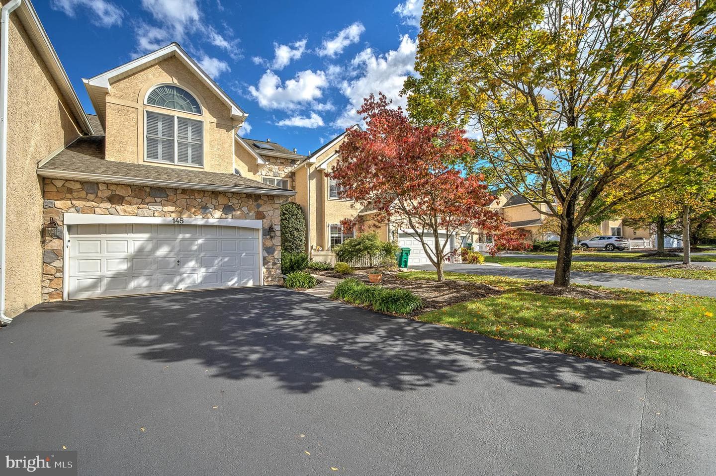 145 Sawgrass Drive photo 2
