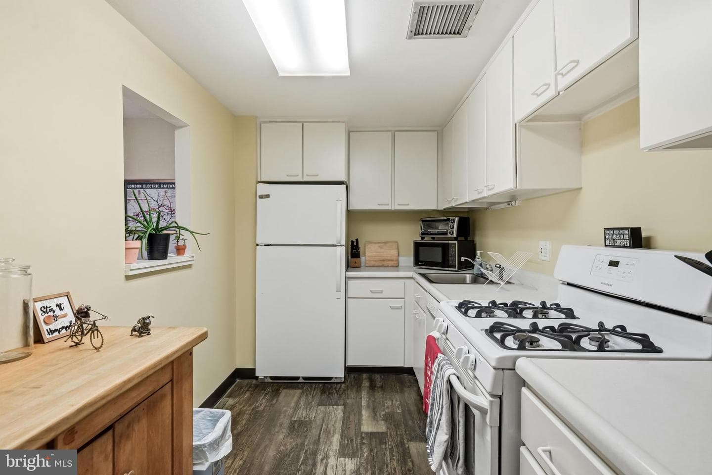 309 Florence Avenue #511-N photo 6
