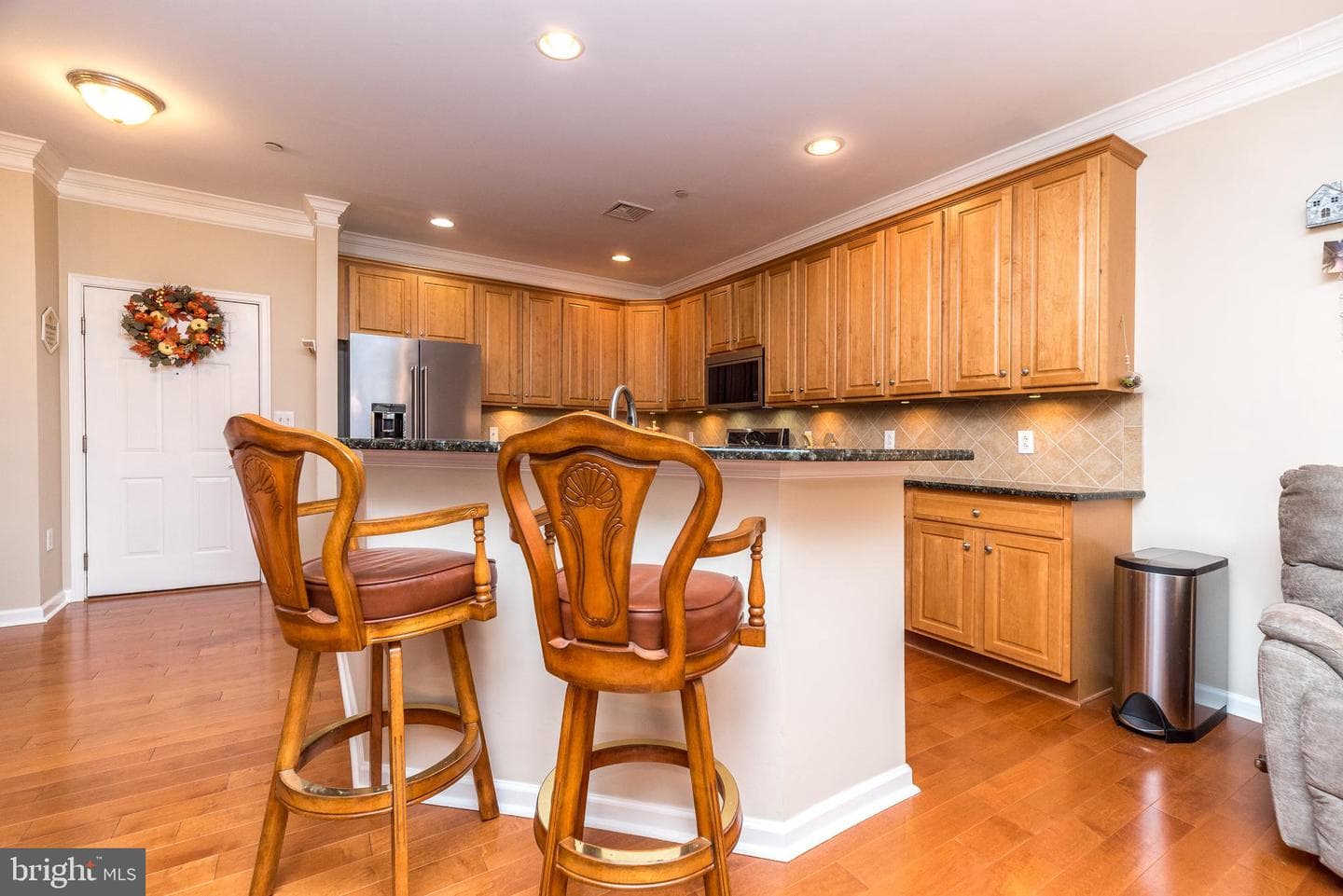 207 Carson Terrace photo 11