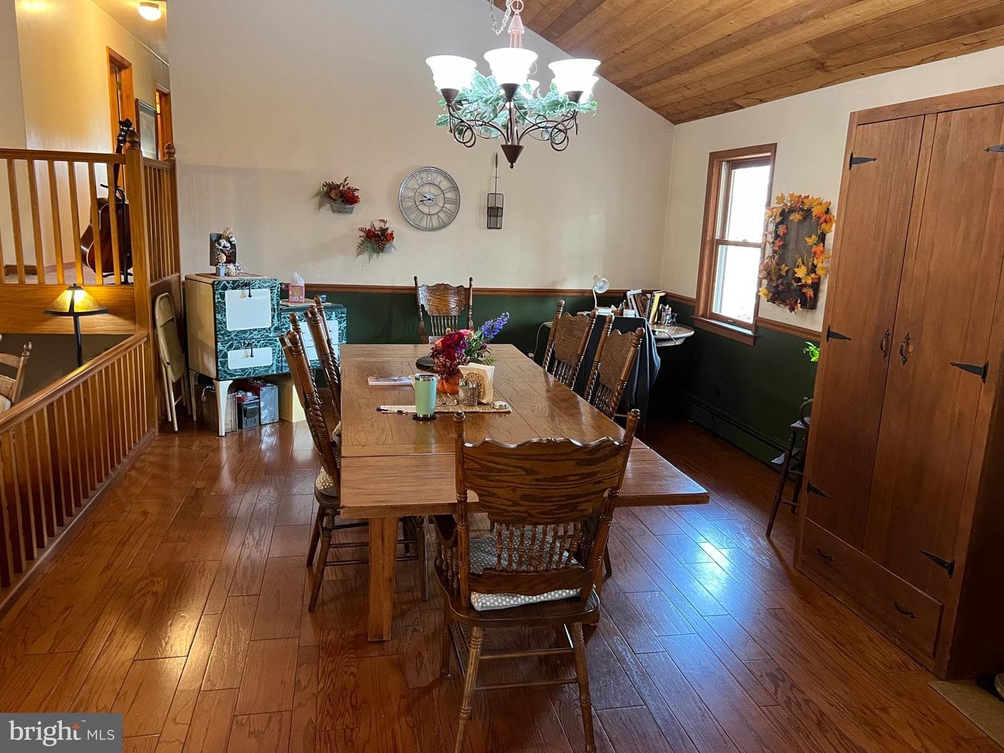 1440 Farmington Avenue photo 15