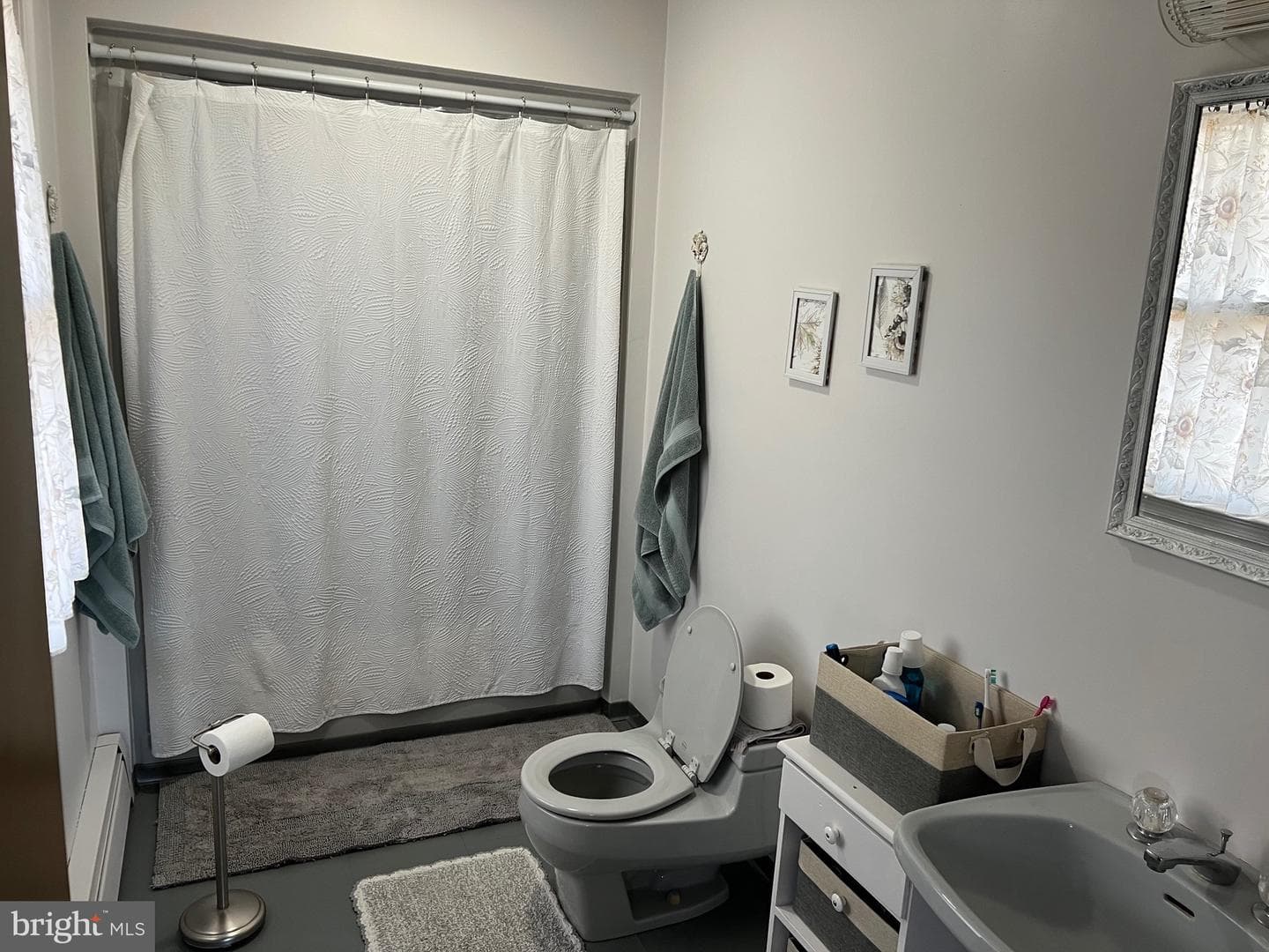 1440 Farmington Avenue photo 39