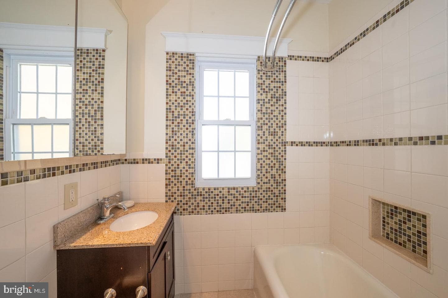 345 Valley Road photo 20