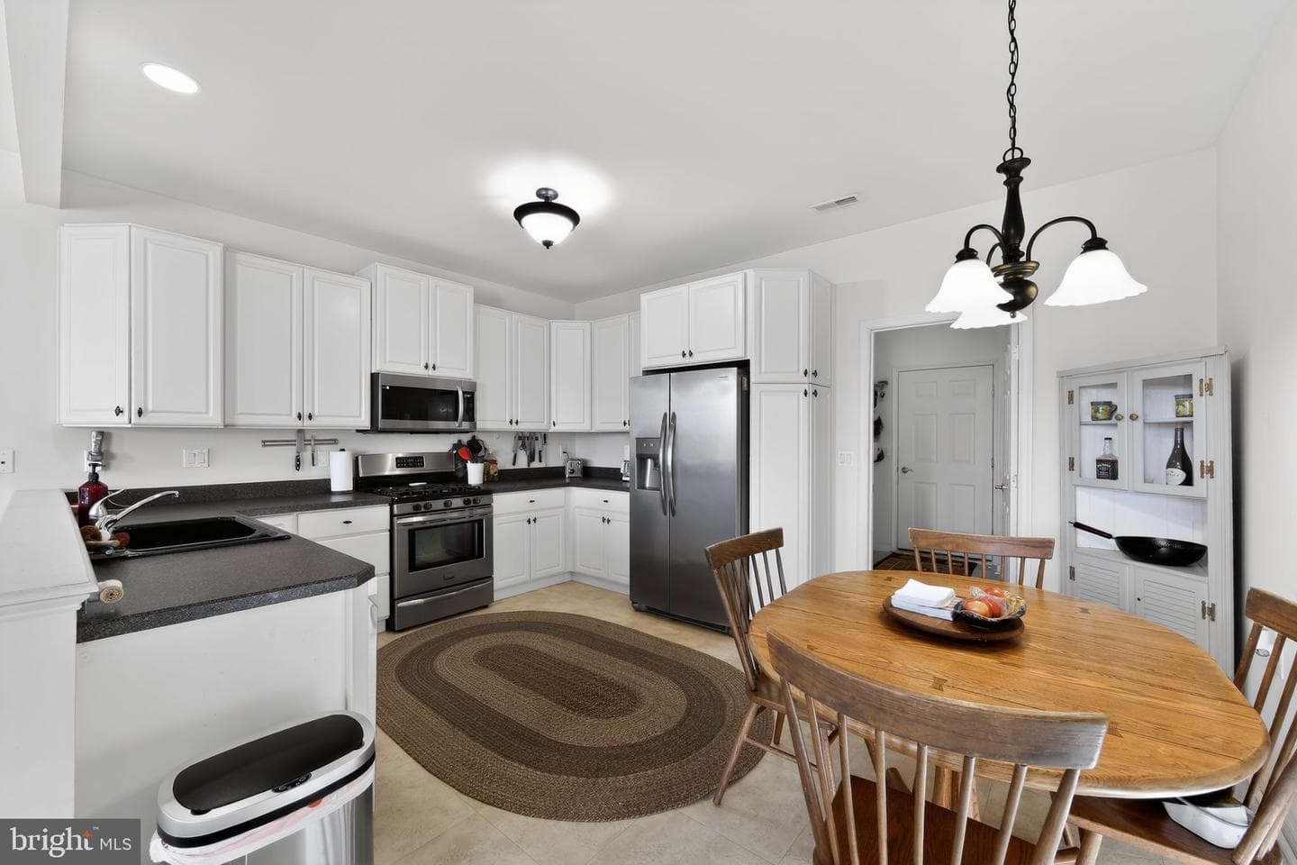 354 Calloway Court photo 18