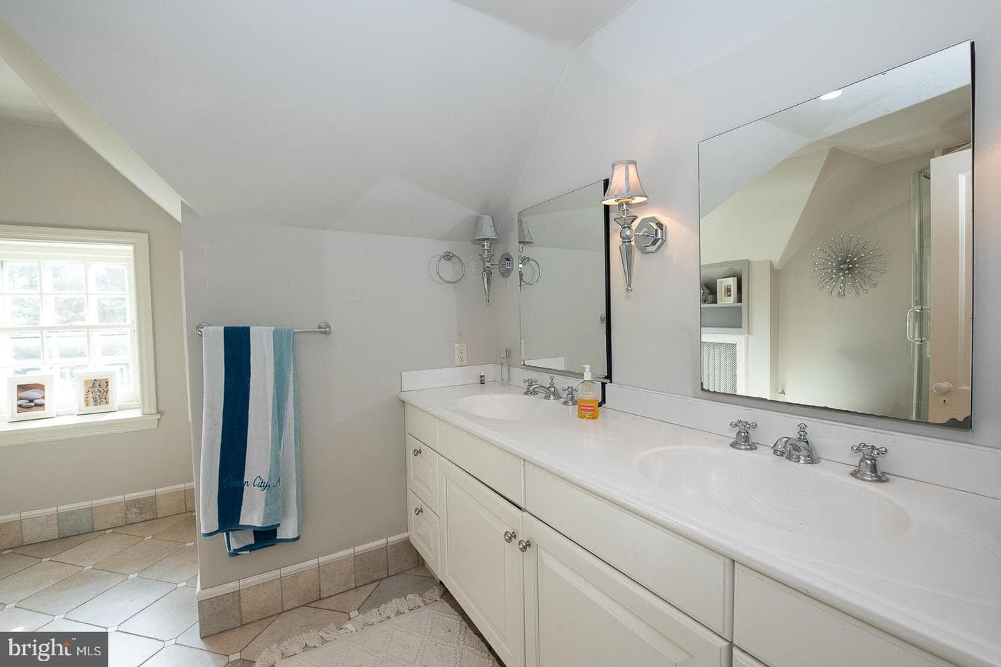 700 Hazelhurst Avenue photo 38