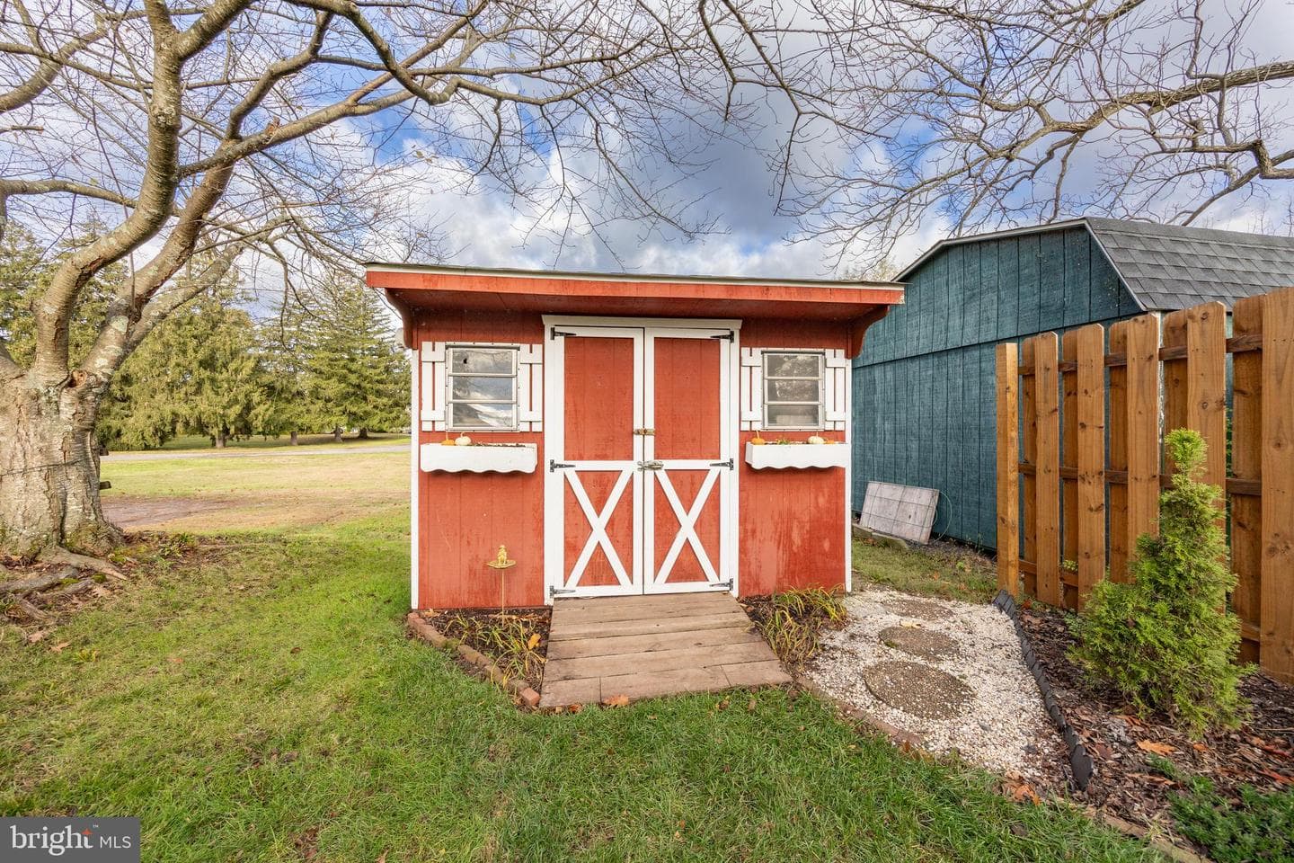 19 Glenwood Avenue photo 37
