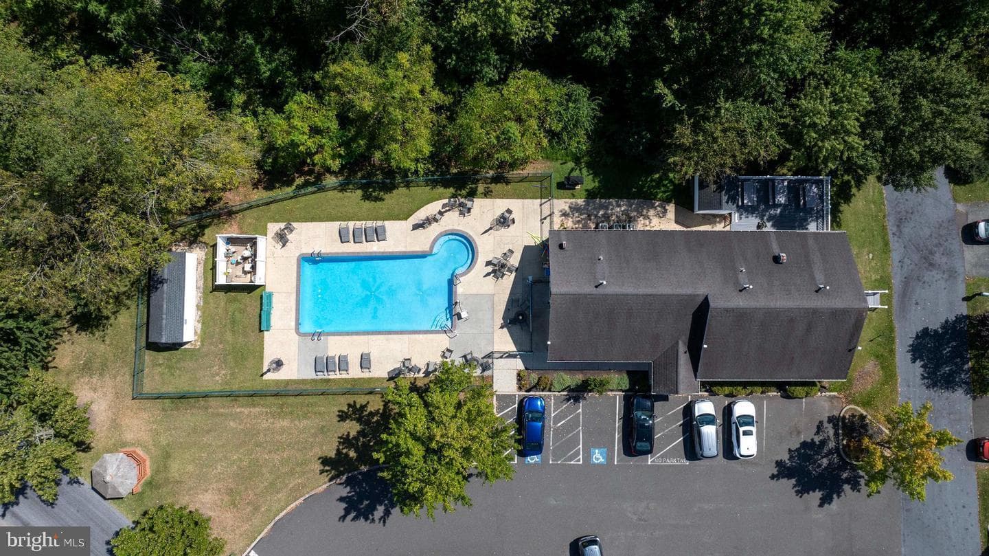 303 Carver Lane photo 31