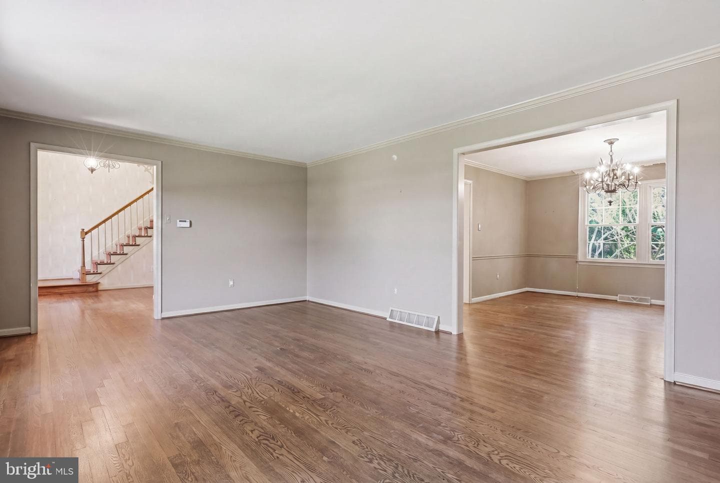 320 E Ormandy Place photo 10