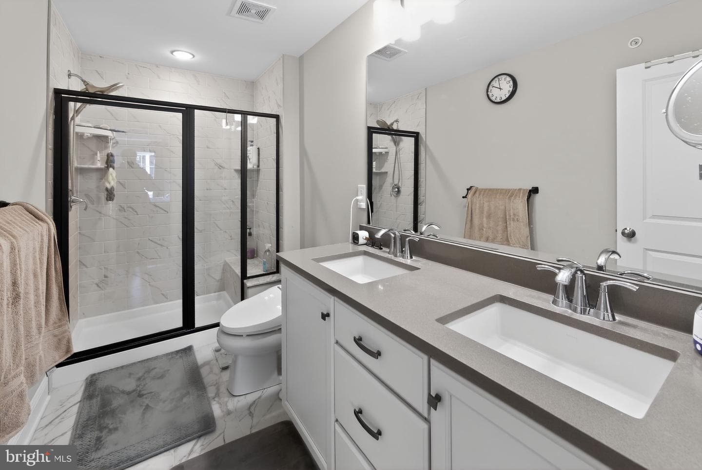 321 Chestnut Street photo 20