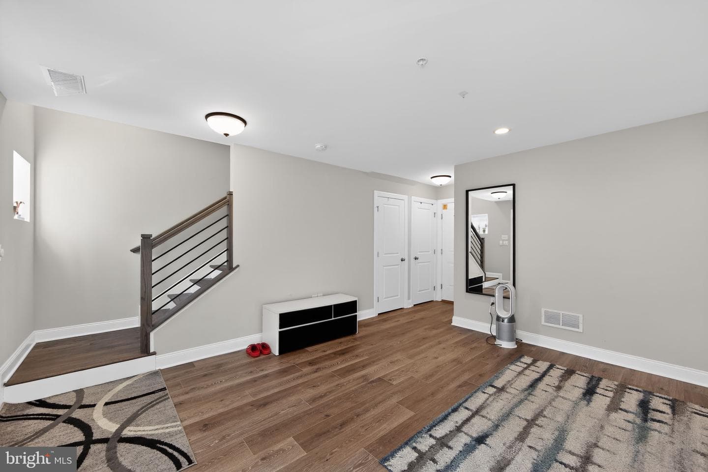 321 Chestnut Street photo 5