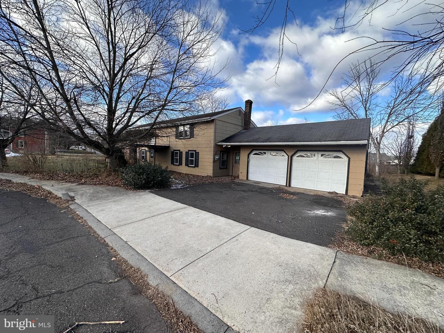 454 School Lane photo 2