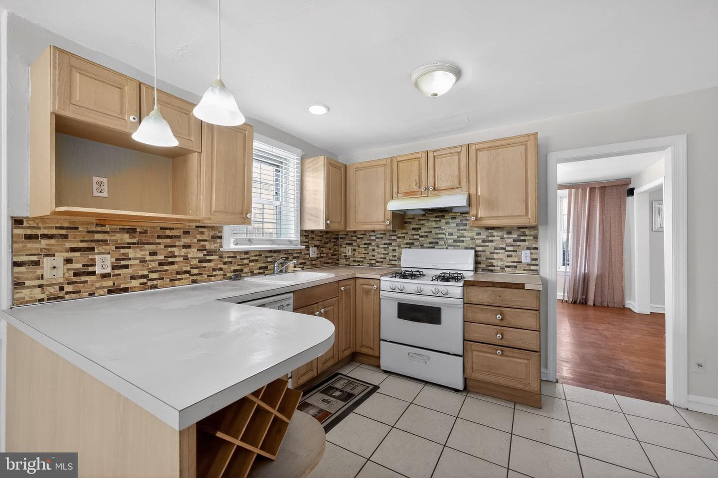 7422 Elizabeth Road photo 7