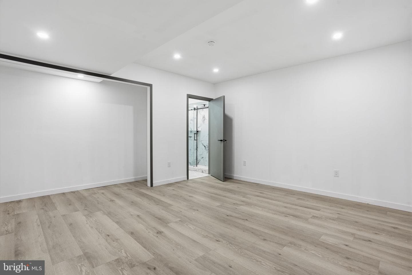 1047 Welsh Road photo 39