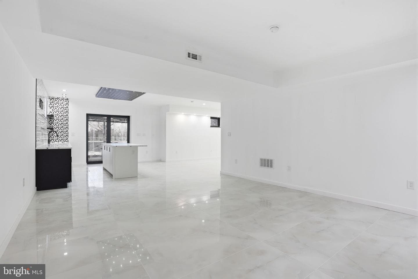 1047 Welsh Road photo 45