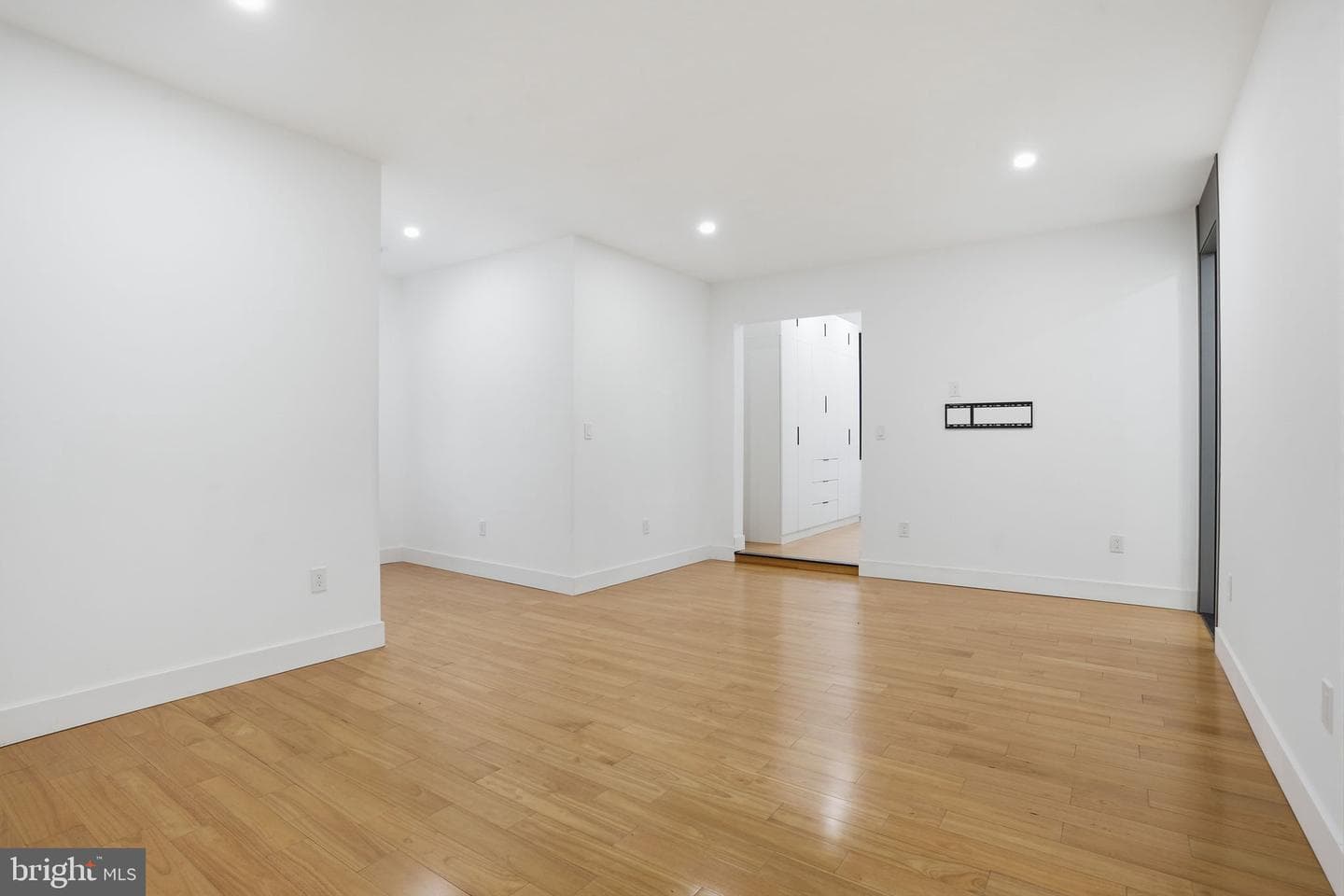 1047 Welsh Road photo 64