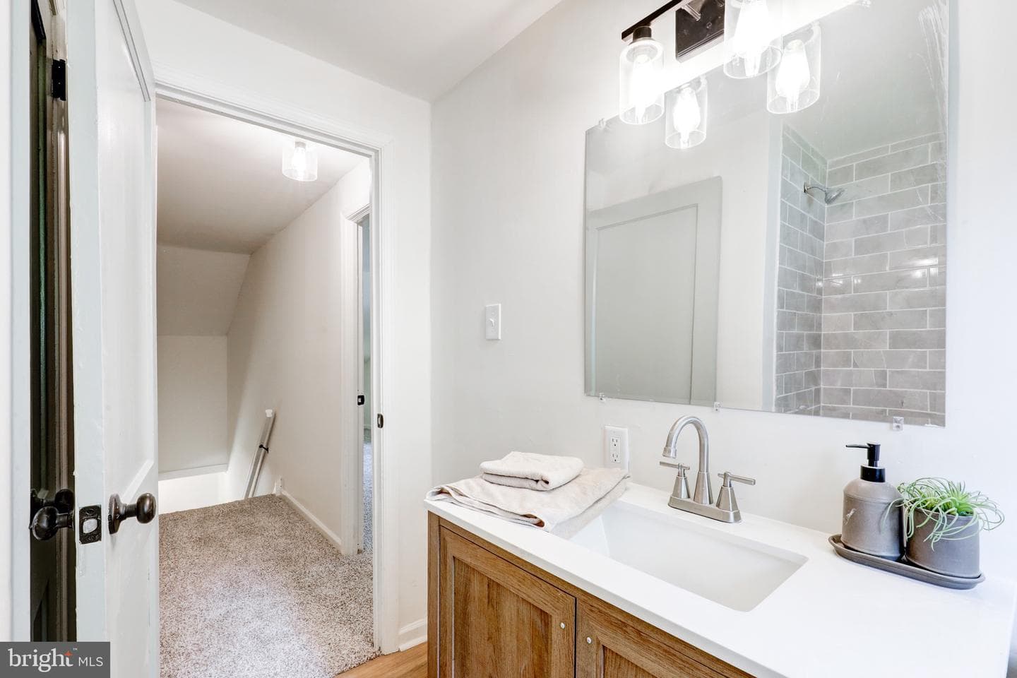 8407 Hull Drive photo 25