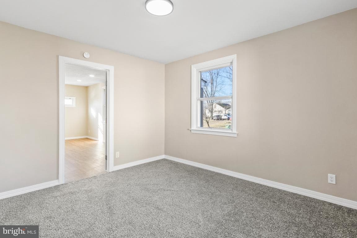 1196 N State Street photo 11