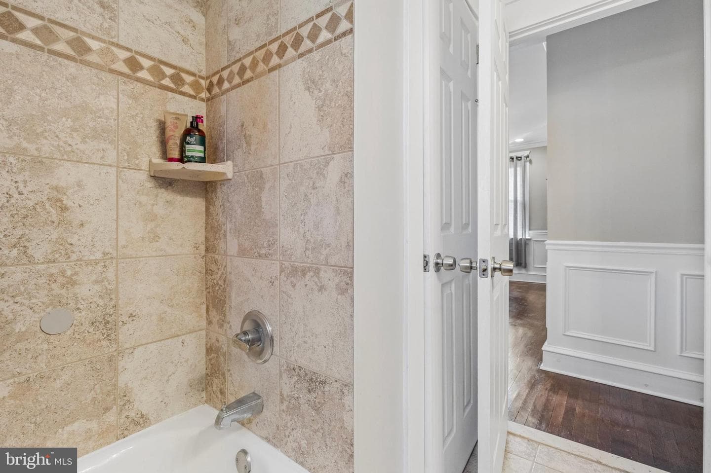 747 Tennis Avenue photo 18